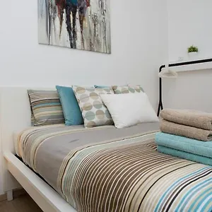  Apartamento - Steps Grand Place - Local Vibrant Neighbourhood